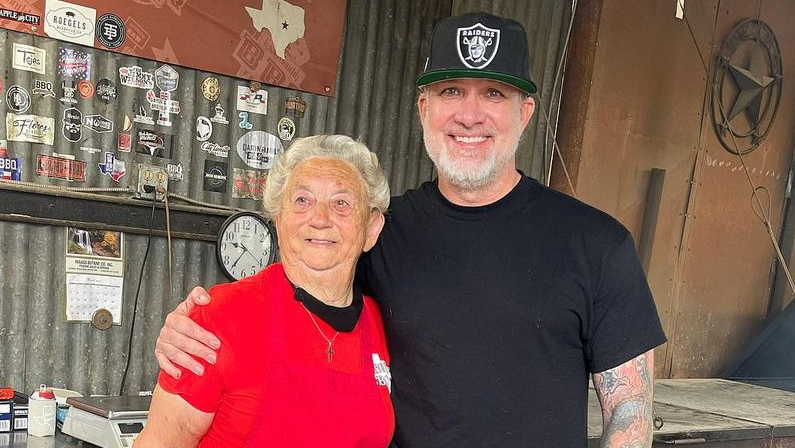‘Monster Garage’ Jesse James Hangs With Texas BBQ PitMaster