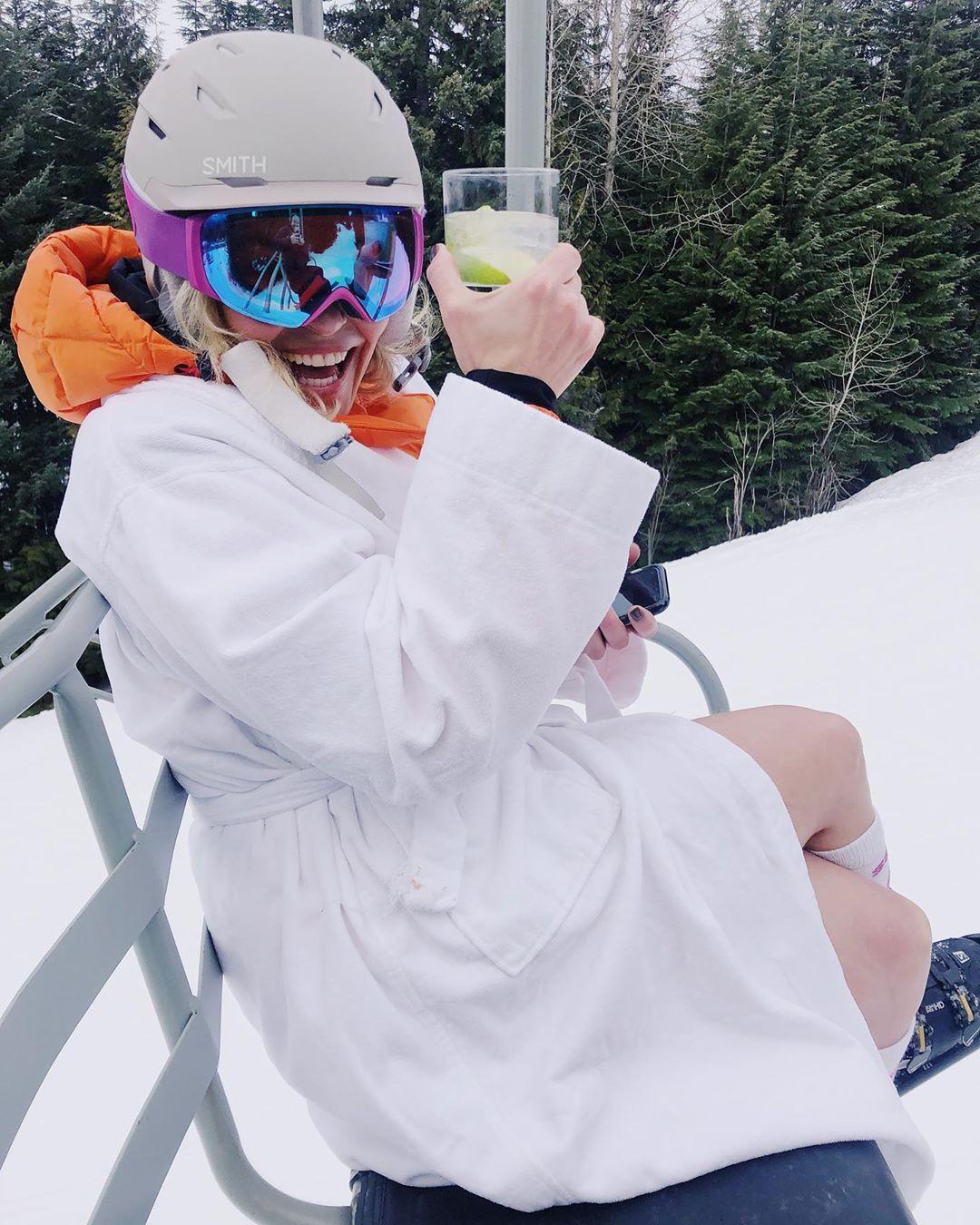 Chelsea Handler Hits The Slopes With No Pants! Drinking & Smoking To ...