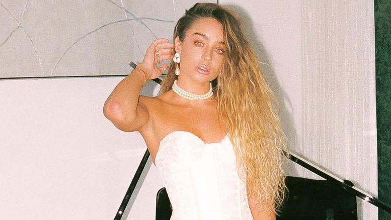 Sommer Ray Explodes Out Of Spandex In Rear-View Tennis Tease