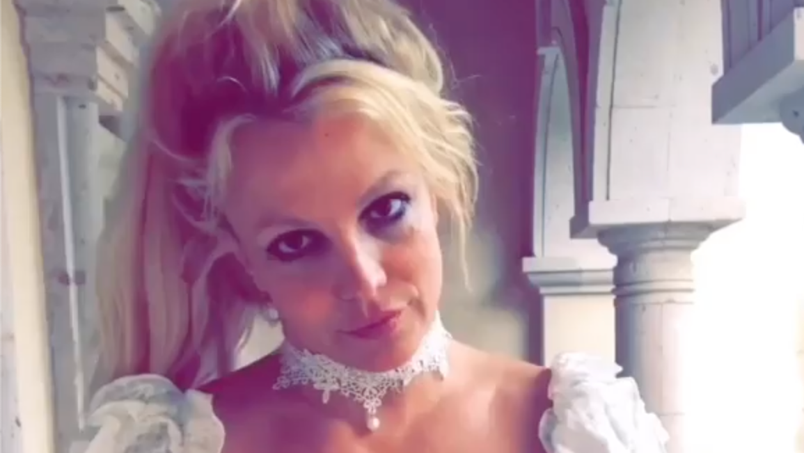 Britney Spears Twirls Around In Her Christmas Dress As Fans Gift Her Praise