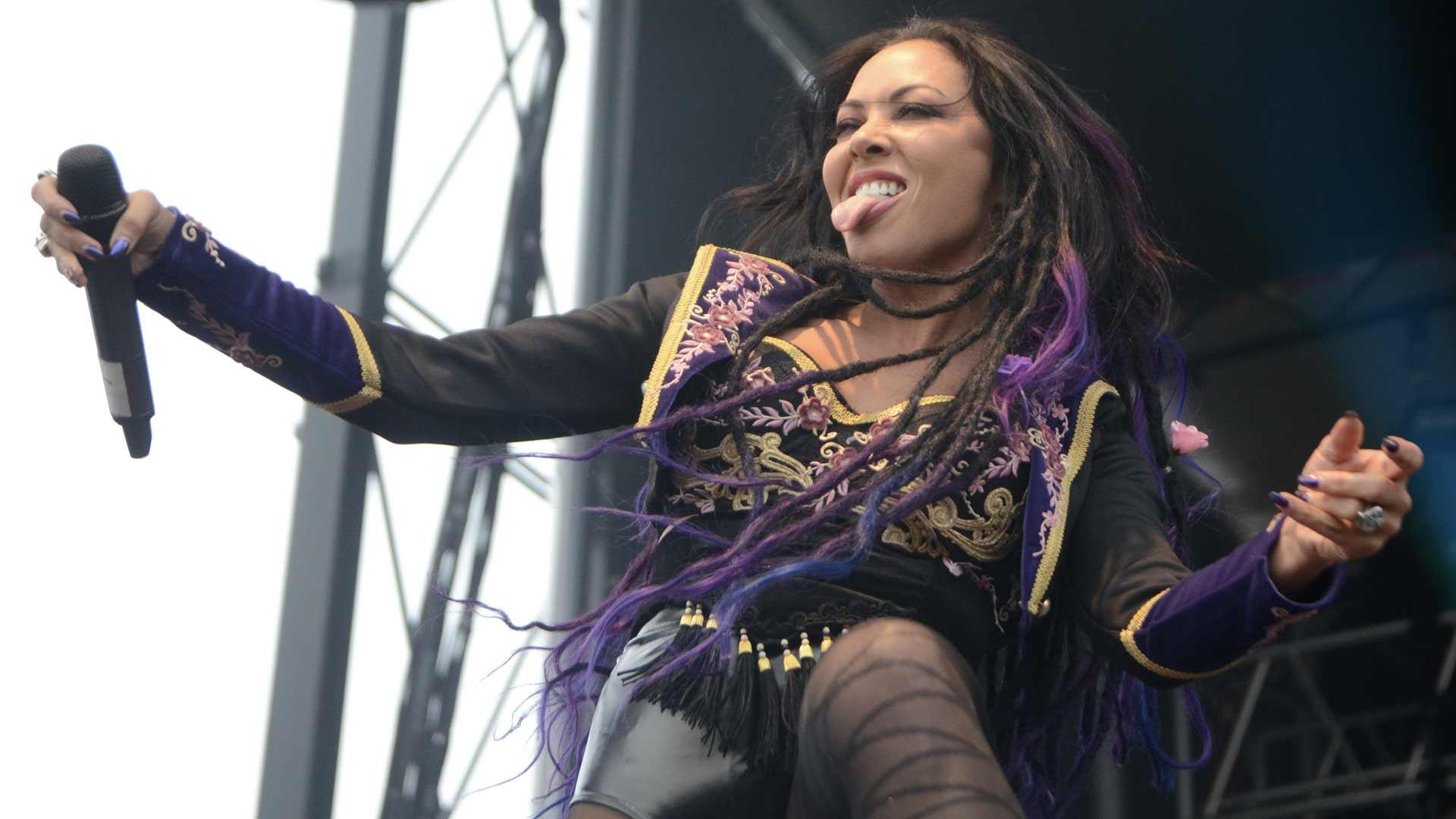 Butcher Babies Rocker Carla Harvey Files for Divorce