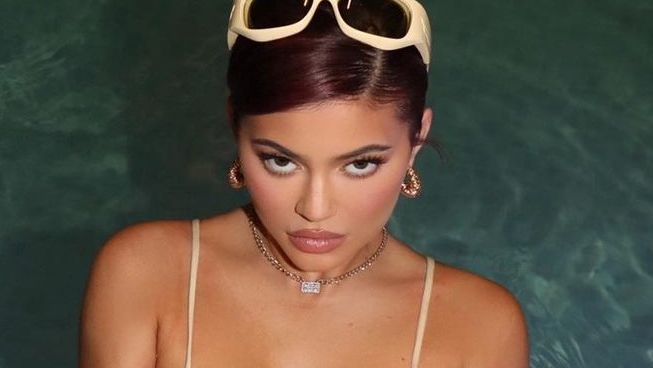 Kylie Jenner Explains ‘Vibe’ Whipping Hair In Bikini