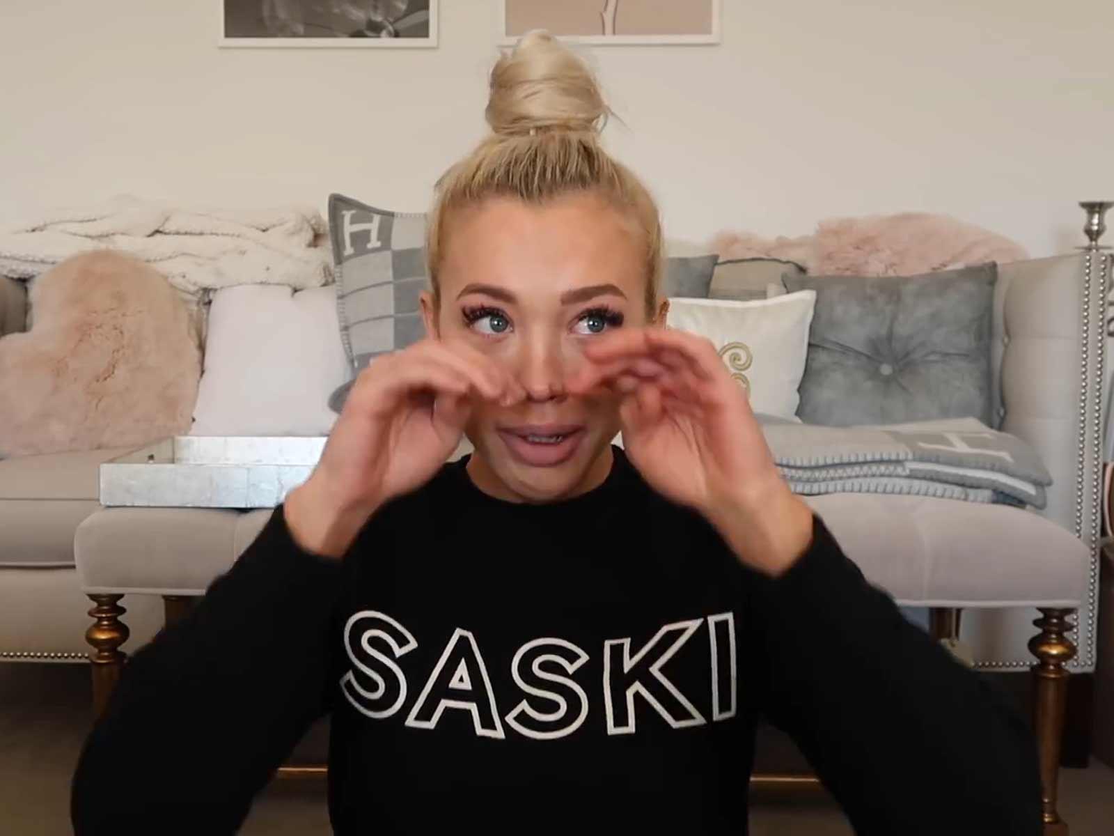 Instagram Model Tammy Hembrow 'Super Embarrassed' After Collapsing at ...