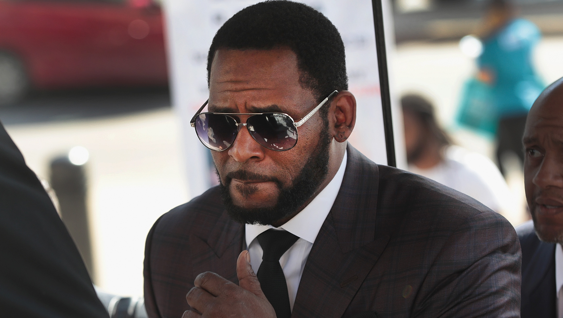 R. Kelly Accused Of Plotting To Blackmail Alleged Victims, Threatened To Hurt Their Families