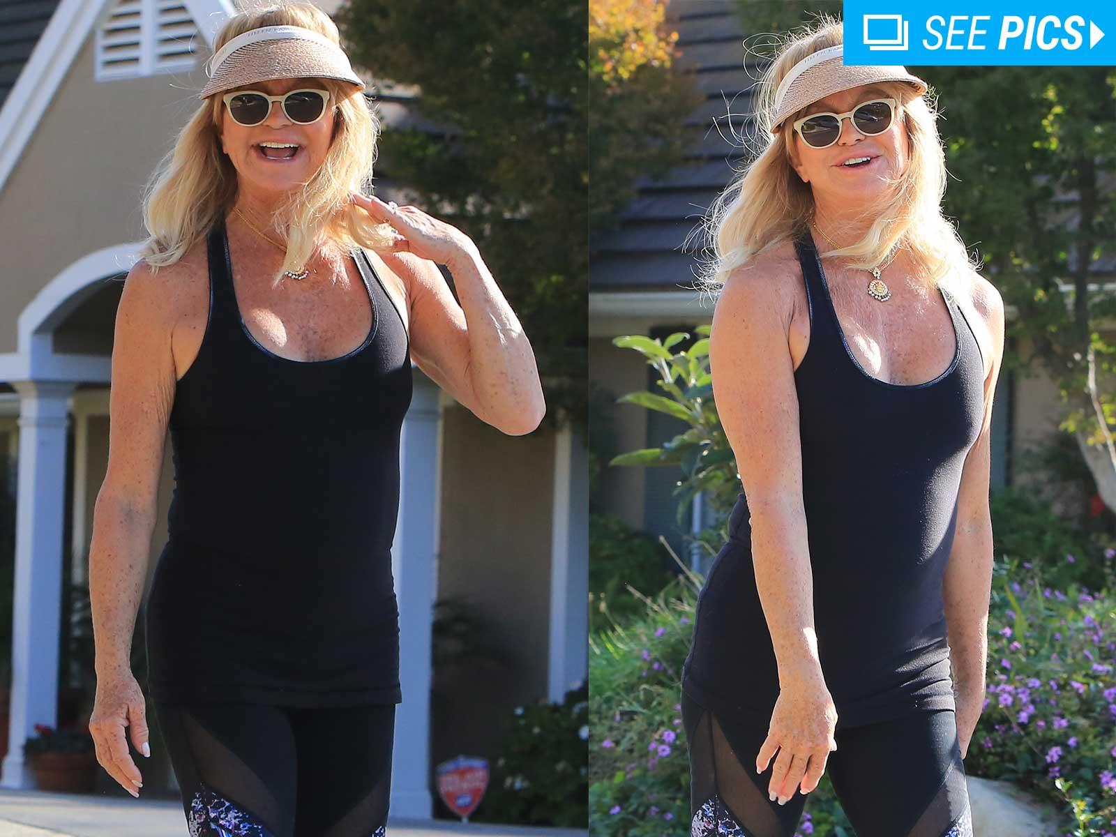 Goldie Hawn Goes for an ‘L.A. Hike’