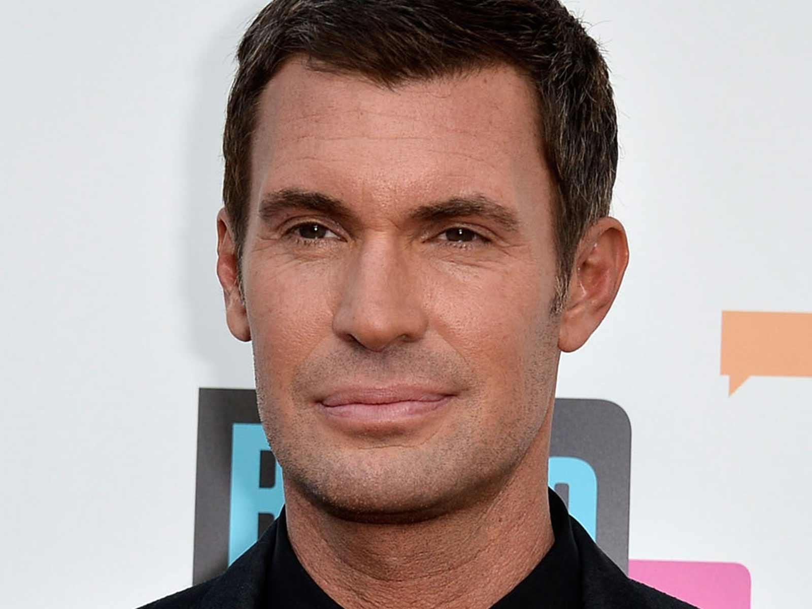'Flipping Out' Star Jeff Lewis Claims Surrogate Signed Contract, Wants