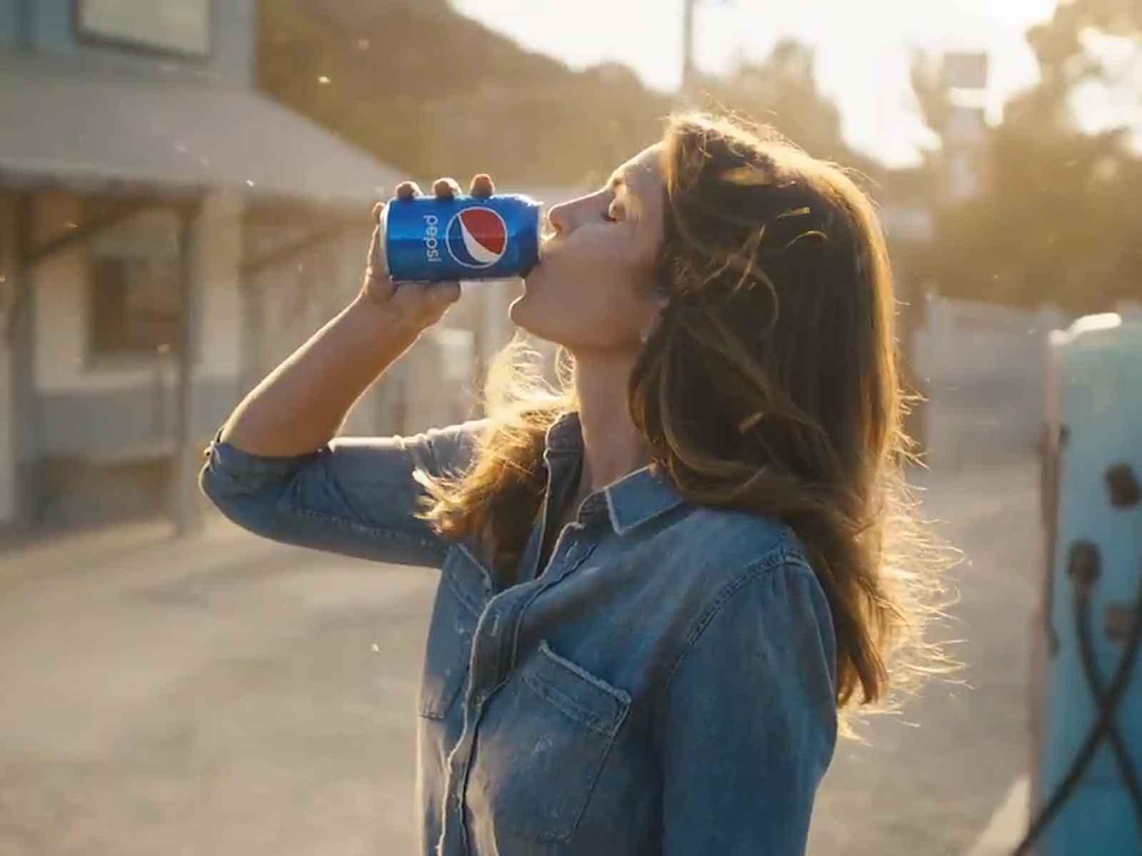 Cindy Crawford Proves Pepsi is the Real Fountain of Youth