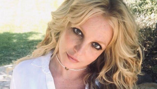 Britney Spears Is The Original In Unbuttoned Shirt From Backyard - The ...