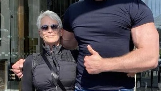 Jamie Lee Curtis Dwarfed By ‘Tallest Actor In The World’ On Set Of ‘Borderlands’ Movie