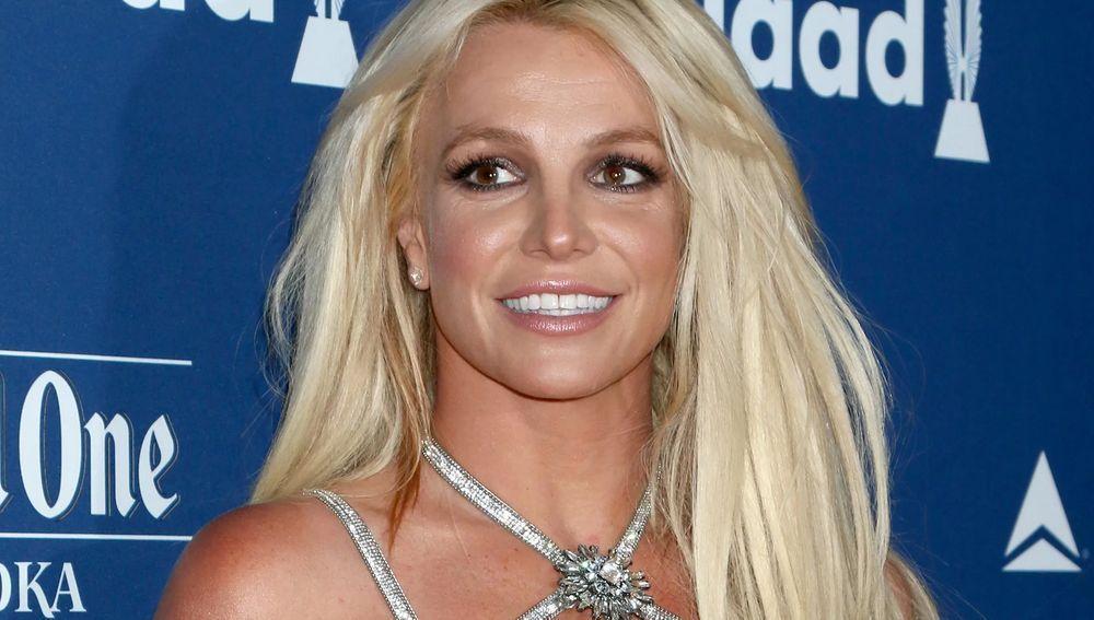 Britney Spears Stuns With Braless 'crossroads' Surprise - The Blast