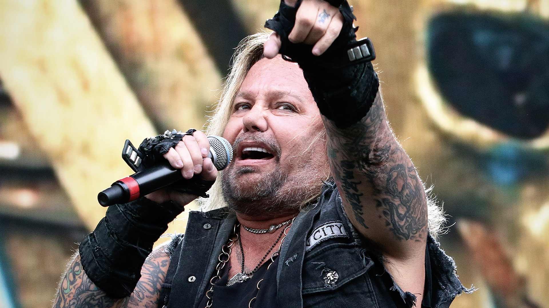 Mötley Crüe Singer Vince Neil Ordered To Cough Up $170,000 to Lawyers in Assault Battle