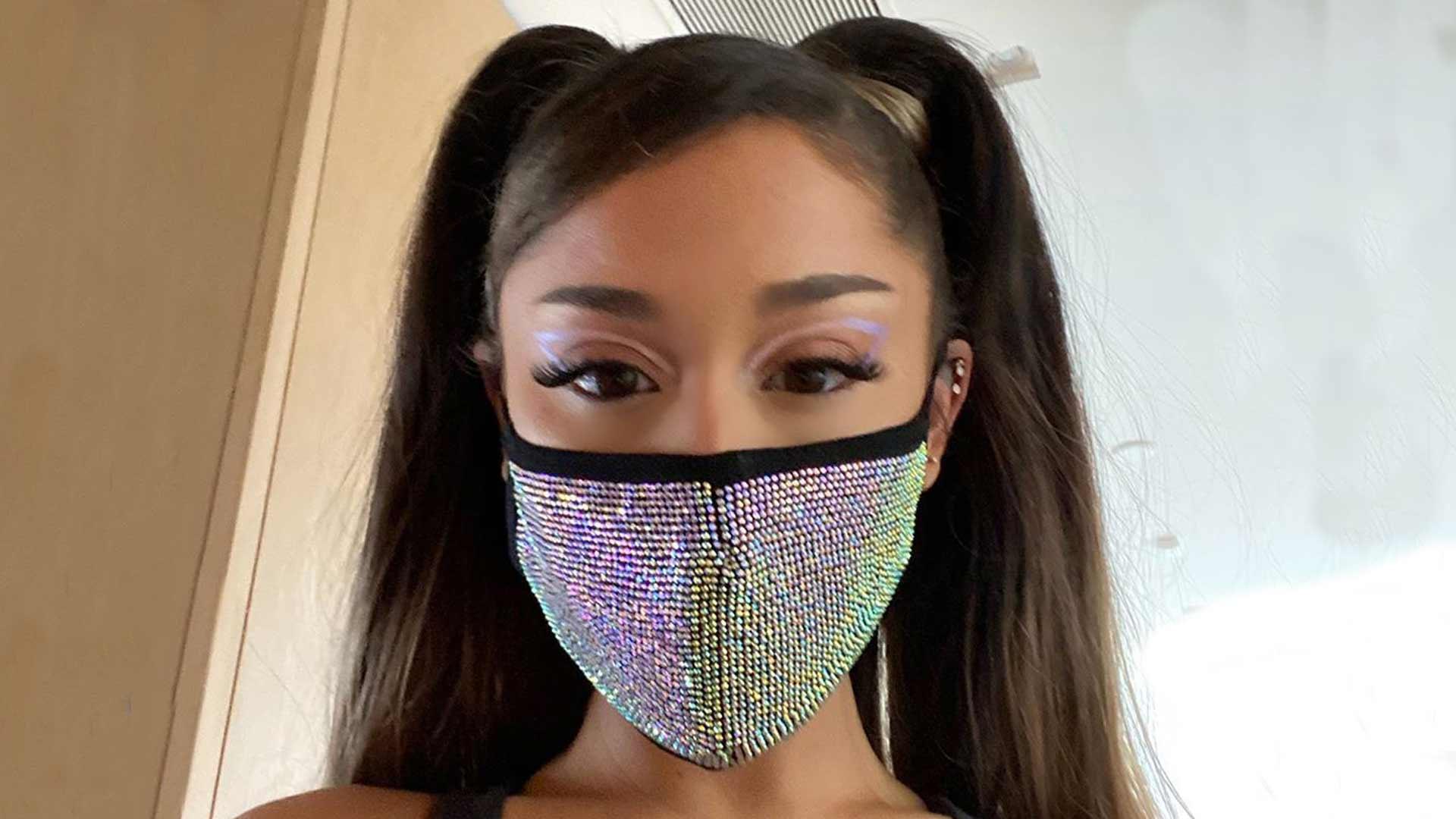 Ariana Grande Flaunts Unbelievably Trim Tummy And Fit Booty With Masked Up  Selfies