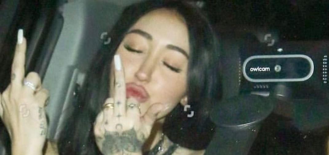 Miley Cyrus’ Teenage Sister Still Flipping The Bird In 2020: ‘Clearly I’m Not Changing’