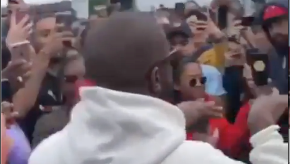 Kanye West Parts the Crowd During Chicago Sunday Service: ‘This Is My City’